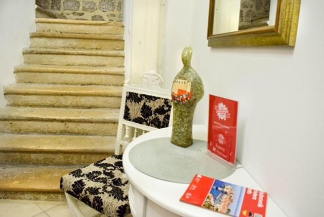 Rilati Old Town Palace 4 Guest house