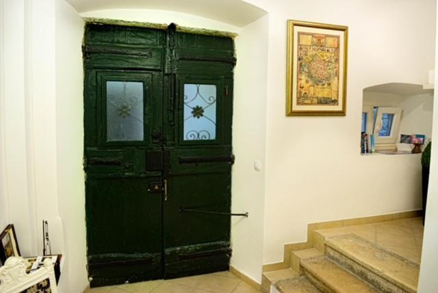 Rilati Old Town Palace 4 *